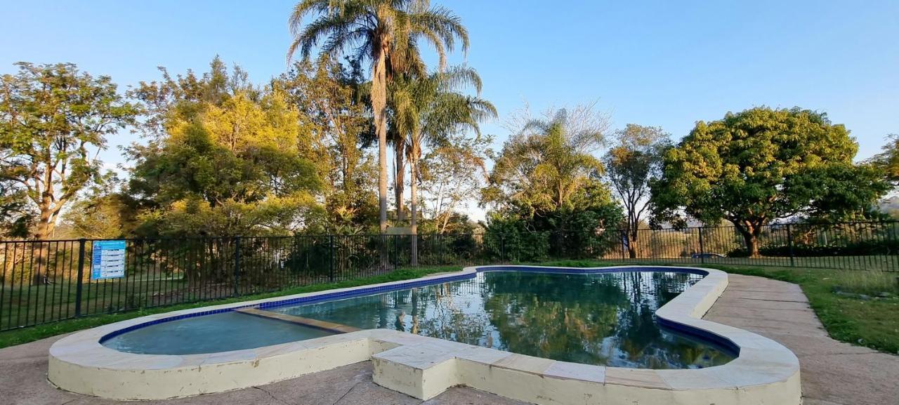 Y Motels Gympie Exteriör bild